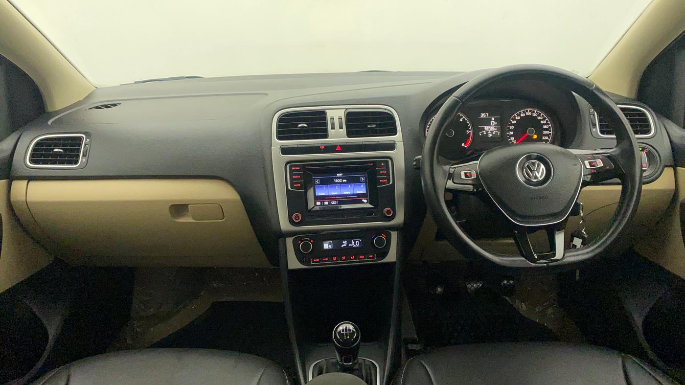 2017 Volkswagen Ameo HIGHLINE1.5L, Diesel, Manual, 59,726 km, Dashboard