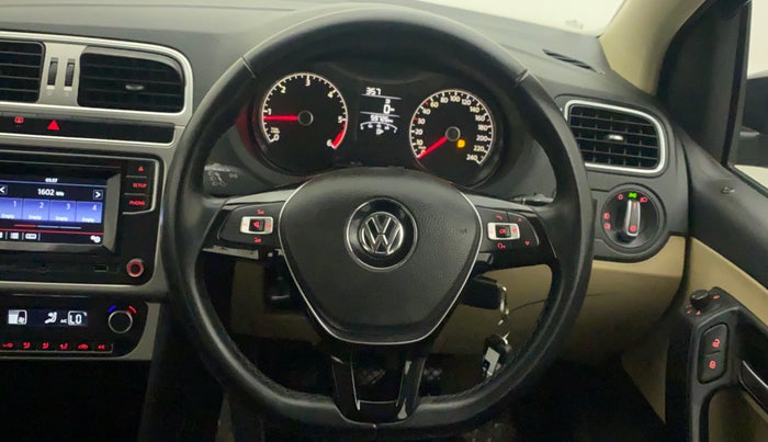 2017 Volkswagen Ameo HIGHLINE1.5L, Diesel, Manual, 59,726 km, Steering Wheel Close Up