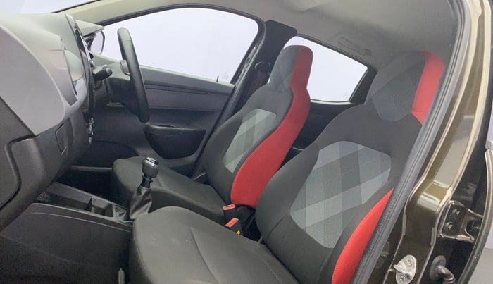 2022 Renault Kwid RXT 1.0 (O), Petrol, Manual, 22,735 km, Right Side Front Door Cabin