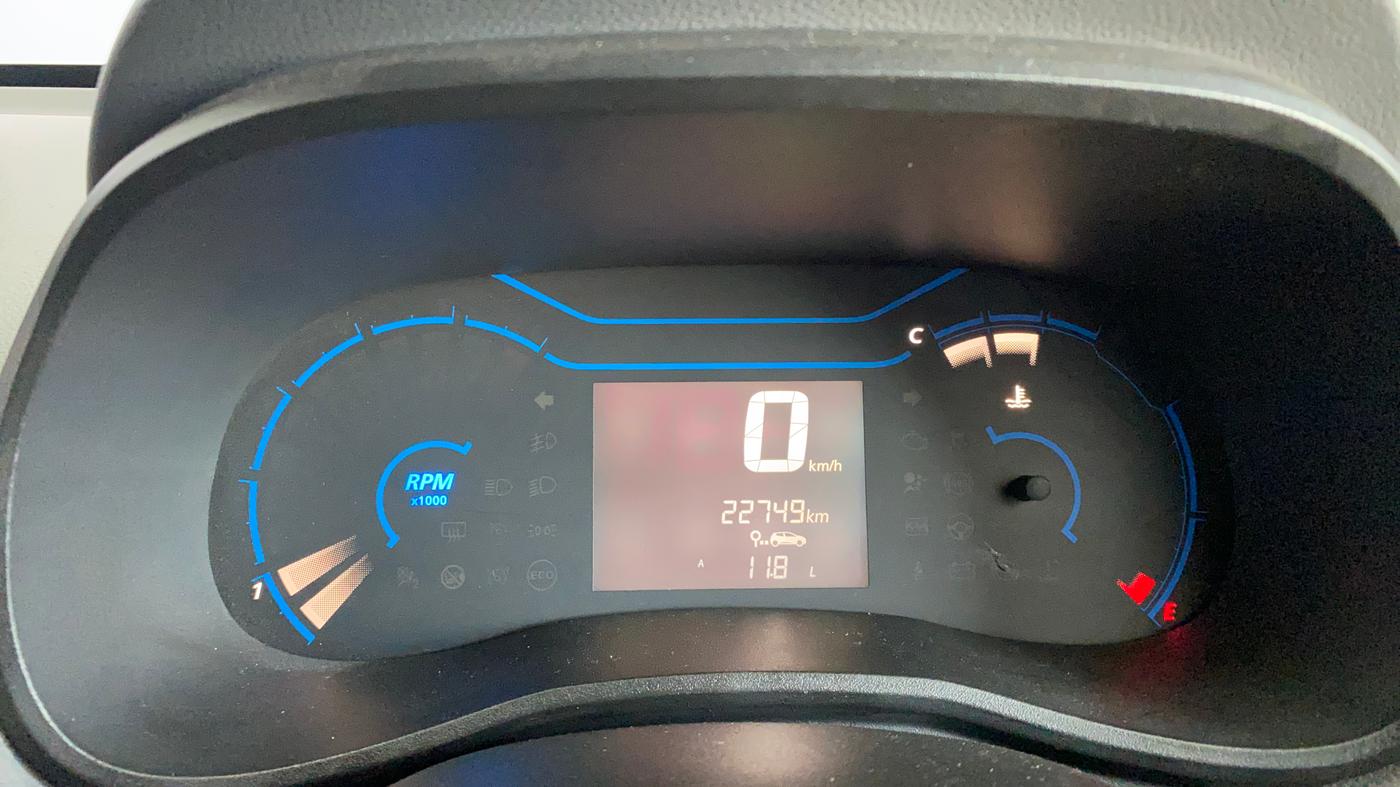 2022 Renault Kwid RXT 1.0 (O), Petrol, Manual, 22,735 km, Odometer Image
