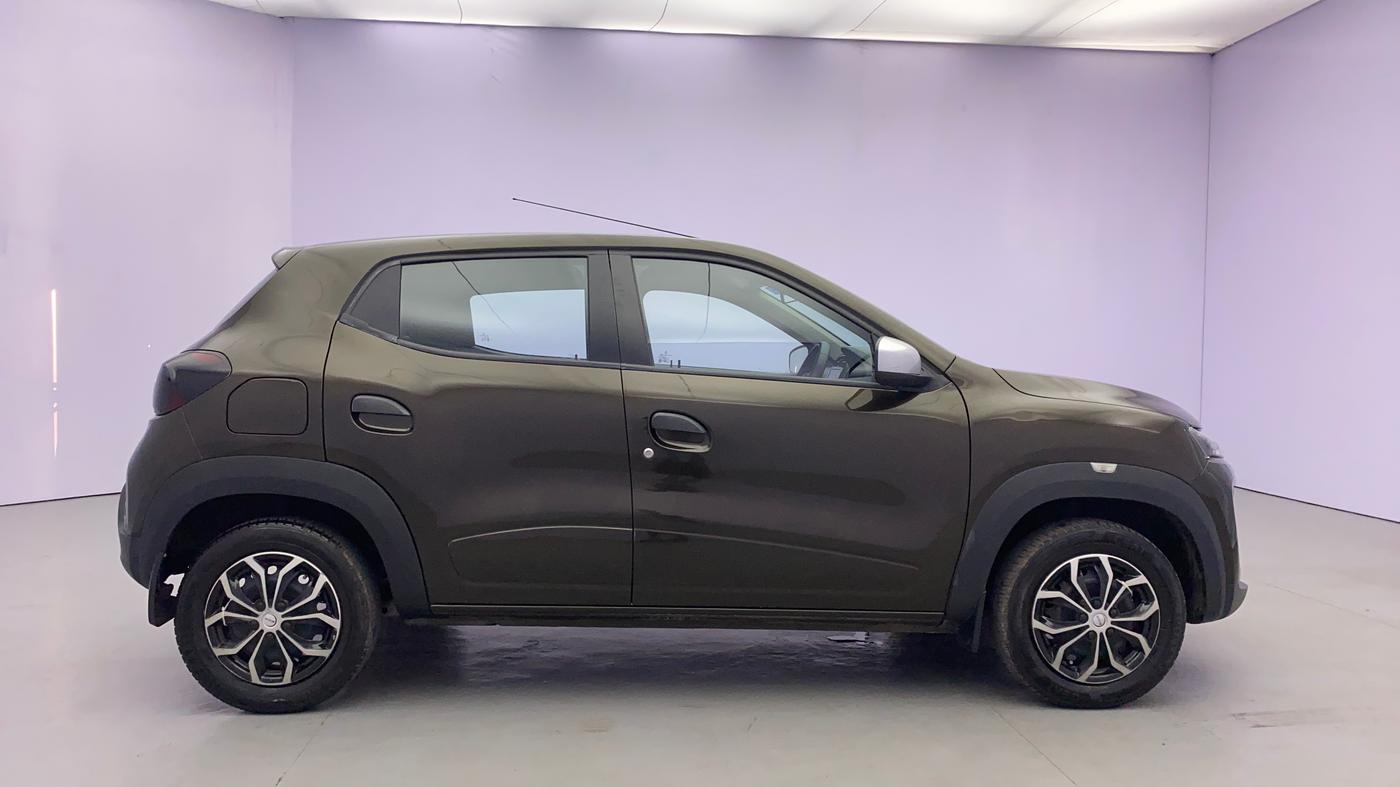 2022 Renault Kwid RXT 1.0 (O), Petrol, Manual, 22,735 km, Right Side View