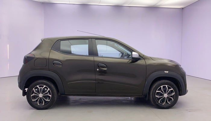 2022 Renault Kwid RXT 1.0 (O), Petrol, Manual, 22,735 km, Right Side View