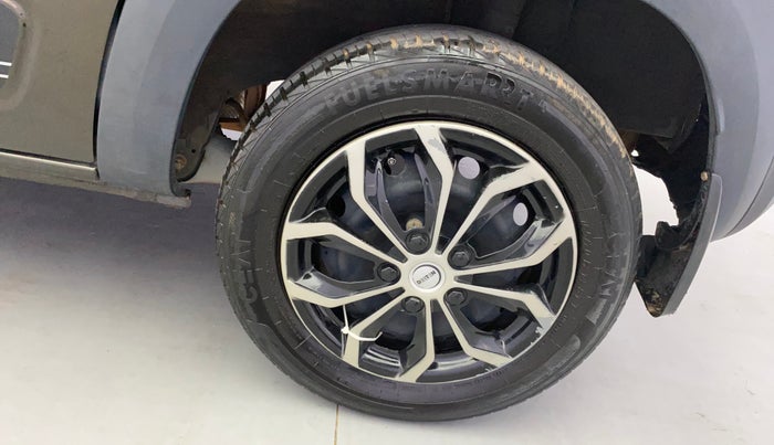 2022 Renault Kwid RXT 1.0 (O), Petrol, Manual, 22,735 km, Left Rear Wheel