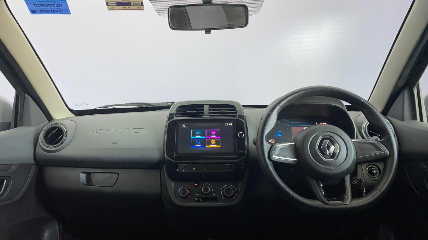 2022 Renault Kwid RXT 1.0 (O), Petrol, Manual, 22,735 km, Dashboard
