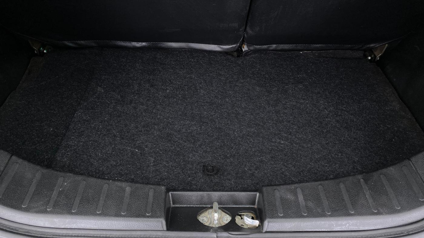 2014 Maruti Wagon R 1.0 VXI, Petrol, Manual, 61,882 km, Boot Inside