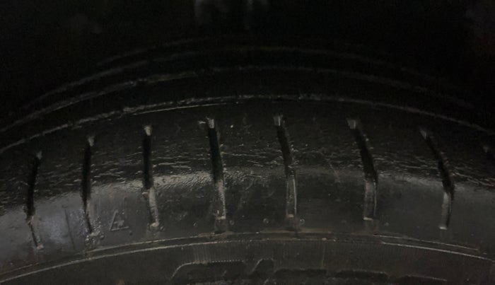 2018 Maruti Baleno ALPHA PETROL 1.2, Petrol, Manual, 54,952 km, Left Front Tyre Tread