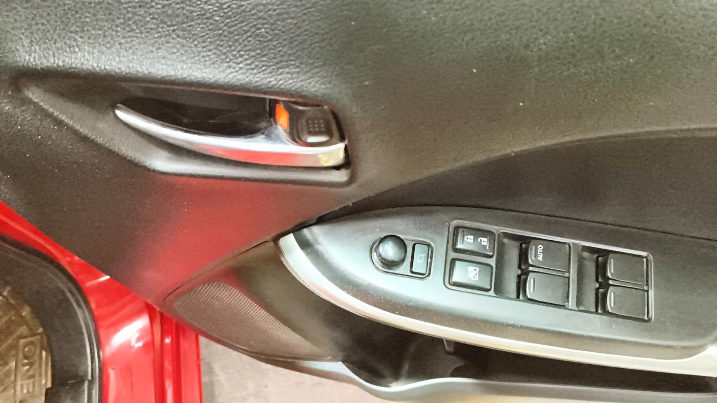 2017 Maruti Baleno ALPHA PETROL 1.2, Petrol, Manual, 1,06,198 km, Driver Side Door Panels Control