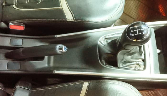 2017 Maruti Baleno ALPHA PETROL 1.2, Petrol, Manual, 1,06,198 km, Gear Lever