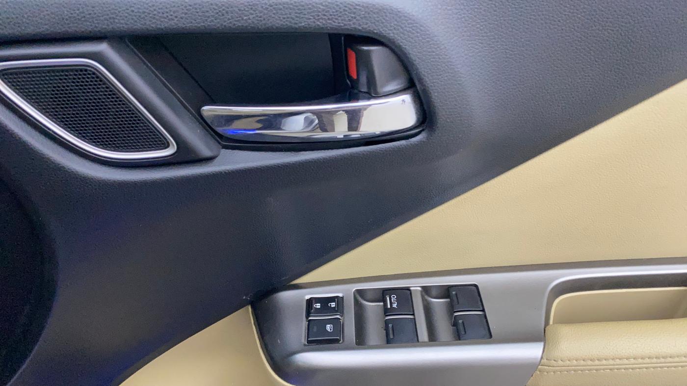 2018 Honda City 1.5L I-VTEC ZX CVT, Petrol, Automatic, 98,711 km, Driver Side Door Panels Control