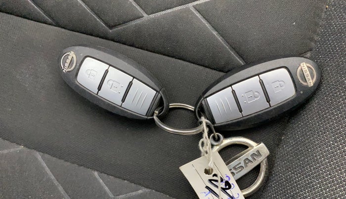 2021 Nissan MAGNITE XV TURBO CVT, Petrol, Automatic, 75,065 km, Key Close Up