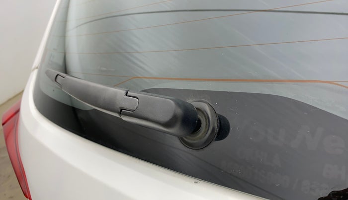 2021 Nissan MAGNITE XV TURBO CVT, Petrol, Automatic, 75,065 km, Rear Wiper