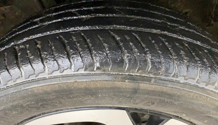 2021 Nissan MAGNITE XV TURBO CVT, Petrol, Automatic, 75,065 km, Right Front Tyre Tread