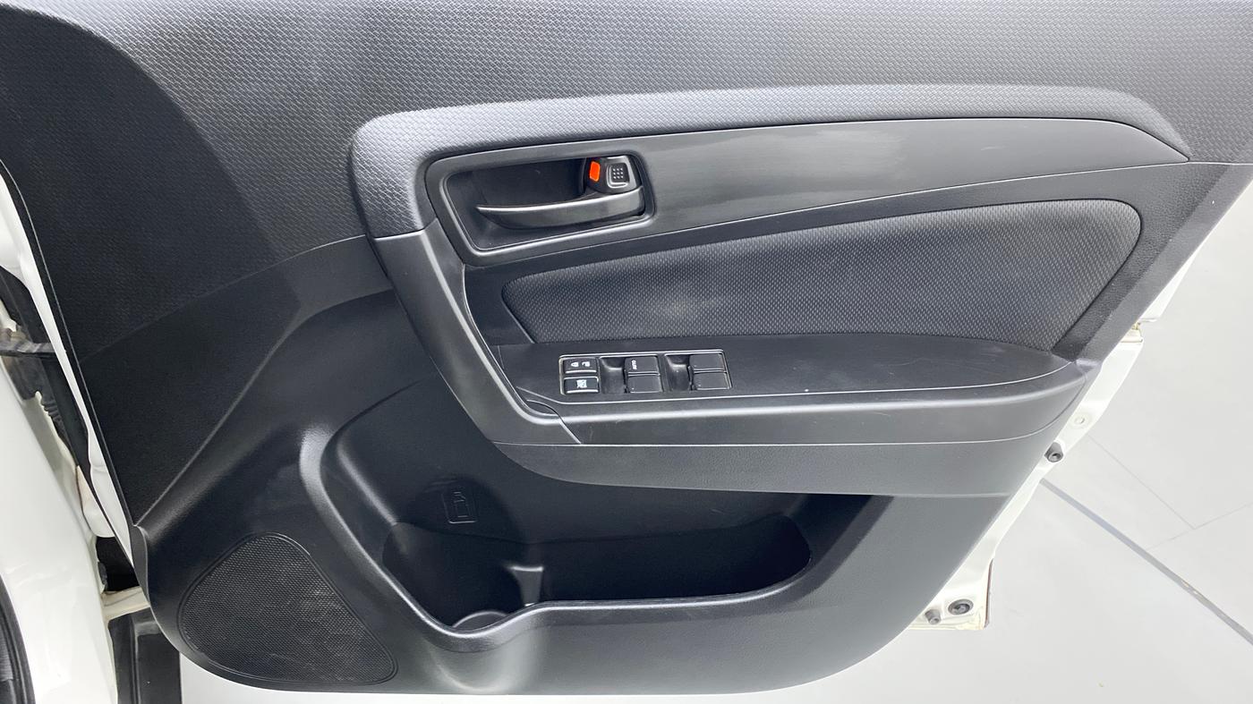 2021 Maruti Vitara Brezza VXI, Petrol, Manual, 27,815 km, Driver Side Door Panels Control