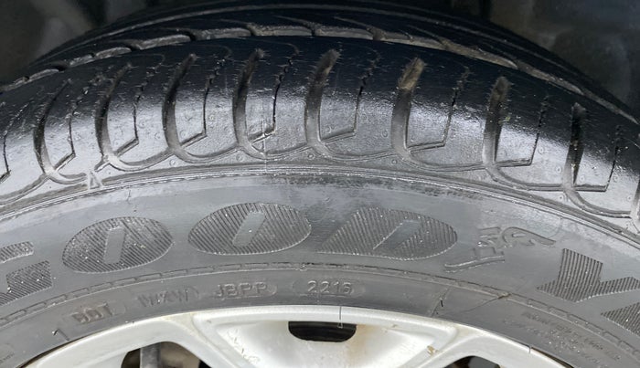 2016 Ford Ecosport 1.5 TITANIUM TI VCT AT, Petrol, Automatic, 13,556 km, Left Front Tyre Tread
