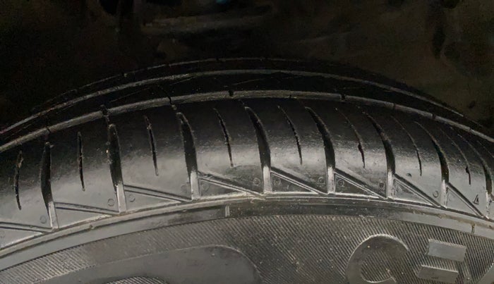 2024 Maruti S PRESSO VXI S-CNG, CNG, Manual, 43,628 km, Right Front Tyre Tread