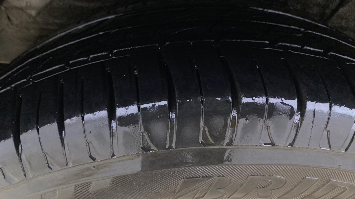 2014 Hyundai i20 SPORTZ 1.2, Petrol, Manual, 50,373 km, Right Rear Tyre Tread
