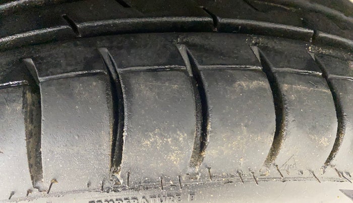 2014 Maruti Alto K10 VXI, Petrol, Manual, 90,176 km, Right Front Tyre Tread