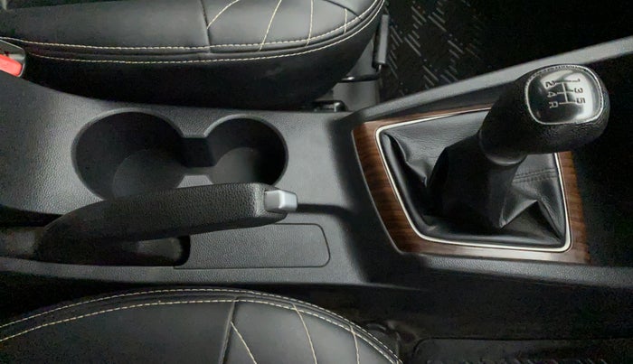 2018 Hyundai Elite i20 MAGNA EXECUTIVE 1.2, Petrol, Manual, 37,132 km, Gear Lever