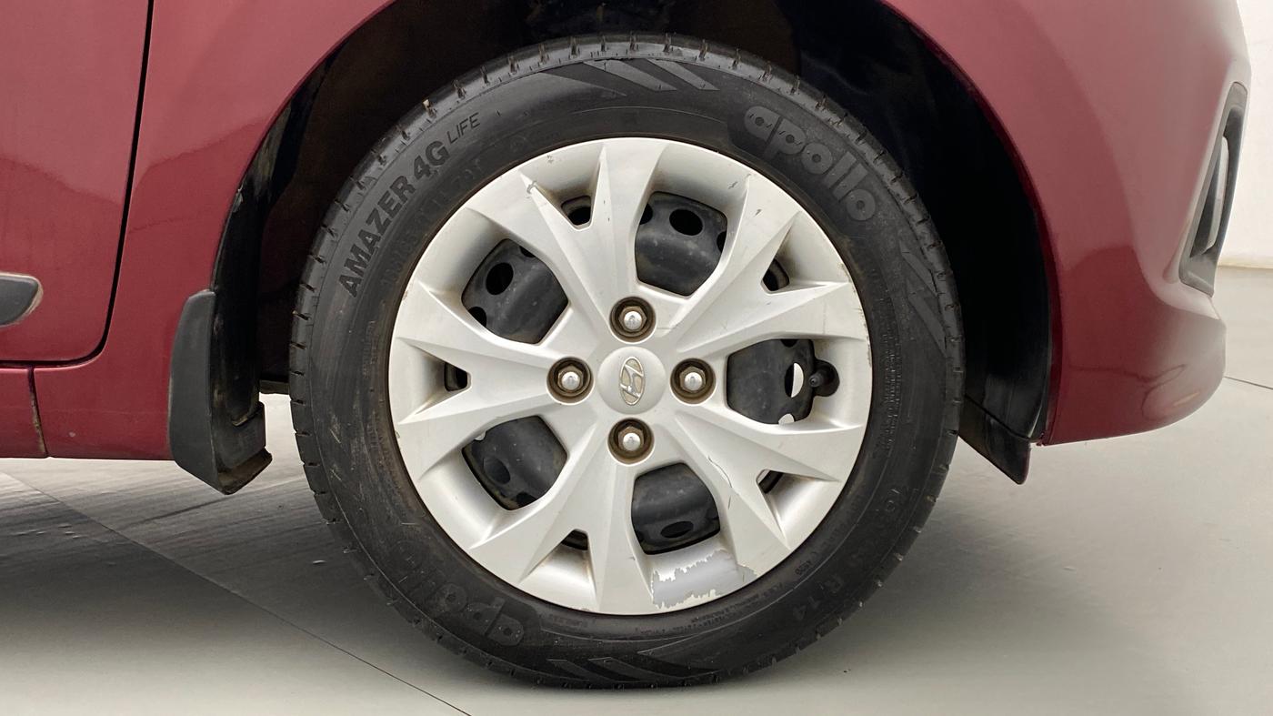 2015 Hyundai Grand i10 SPORTZ 1.2 KAPPA VTVT, Petrol, Manual, 71,730 km, Right Front Wheel