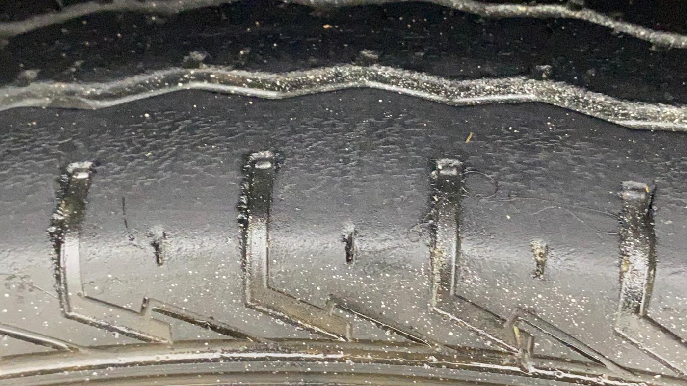 2022 Maruti Eeco 5 STR AC, Petrol, Manual, 28,263 km, Left Front Tyre Tread