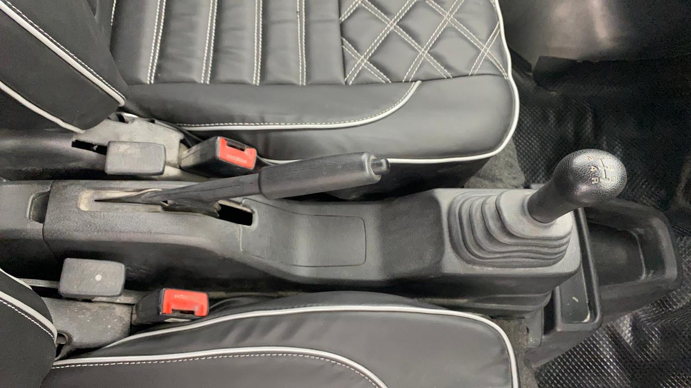 2022 Maruti Eeco 5 STR AC, Petrol, Manual, 28,263 km, Gear Lever