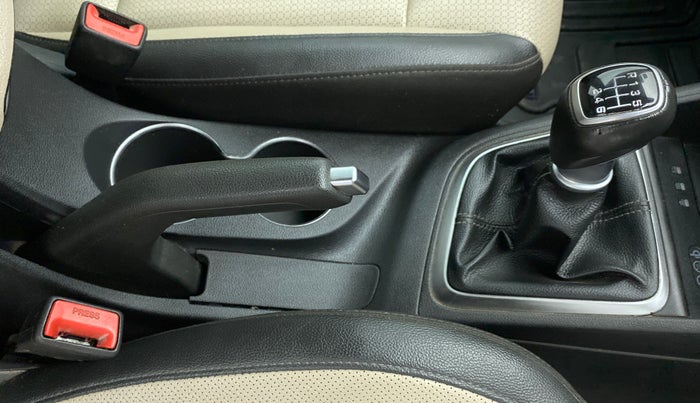 2020 Hyundai Verna SX (O) 1.5 CRDI, Diesel, Manual, 73,029 km, Gear Lever
