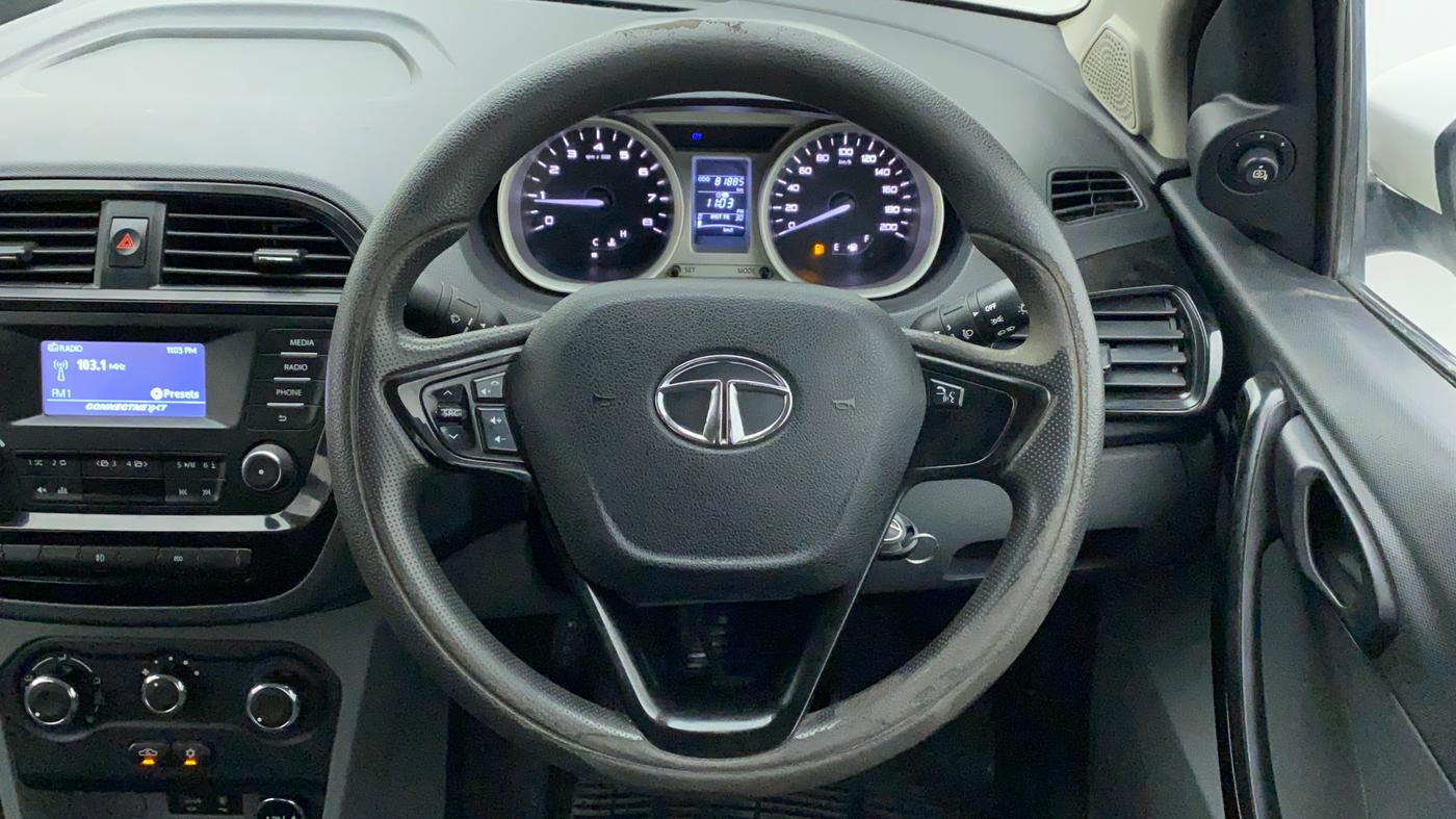 2017 Tata TIGOR XT PETROL, Petrol, Manual, 81,885 km, Steering Wheel Close Up