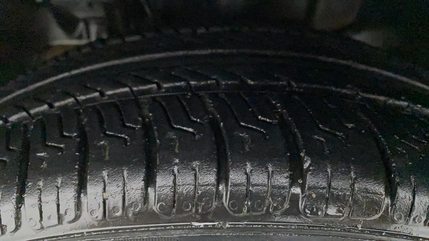 2017 Tata TIGOR XT PETROL, Petrol, Manual, 81,885 km, Left Front Tyre Tread