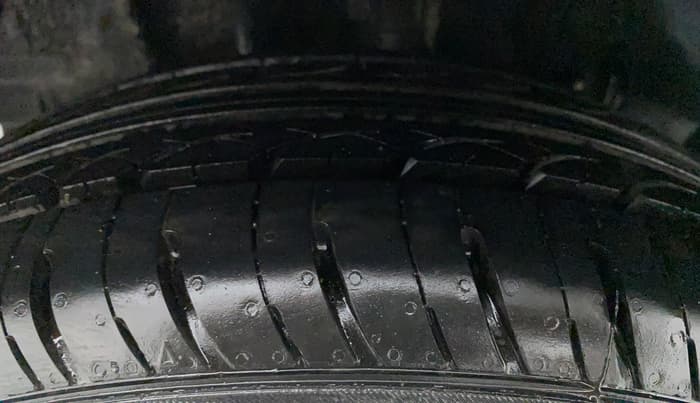 2017 Tata TIGOR XT PETROL, Petrol, Manual, 81,885 km, Right Rear Tyre Tread