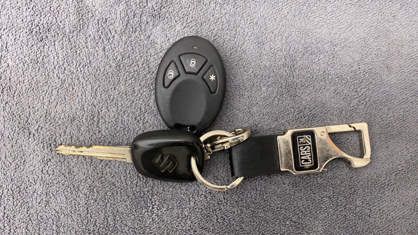 2011 Maruti Alto K10 LXI, Petrol, Manual, 14,213 km, Key Close Up