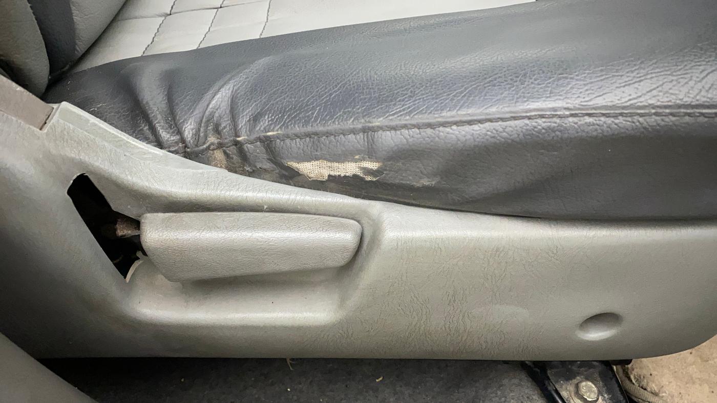 2011 Maruti Alto K10 LXI, Petrol, Manual, 14,213 km, Driver Side Adjustment Panel