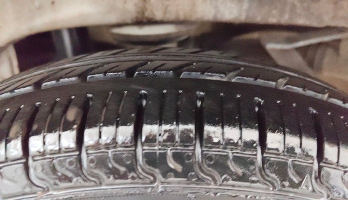 2021 Maruti Alto VXI, Petrol, Manual, 60,179 km, Left Rear Tyre Tread