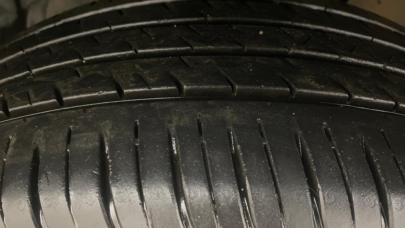 2019 Tata Harrier XZ 2.0L, Diesel, Manual, 84,869 km, Left Front Tyre Tread