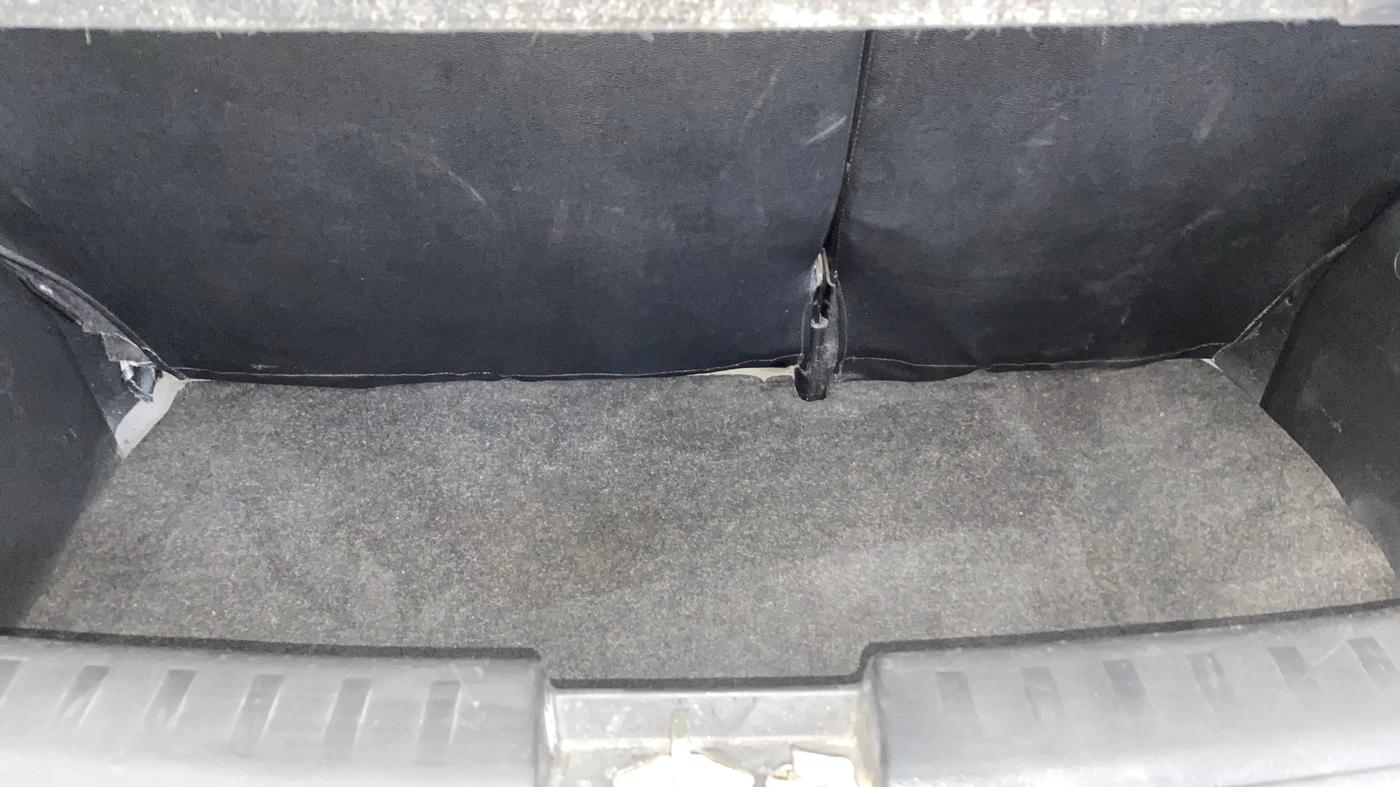 2015 Maruti Swift LXI (O), Petrol, Manual, 42,700 km, Boot Inside