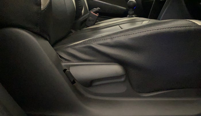 2015 Maruti Swift LXI (O), Petrol, Manual, 42,700 km, Driver Side Adjustment Panel