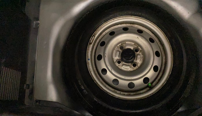 2015 Maruti Swift LXI (O), Petrol, Manual, 42,700 km, Spare Tyre