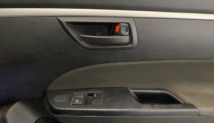 2015 Maruti Swift LXI (O), Petrol, Manual, 42,700 km, Driver Side Door Panels Control