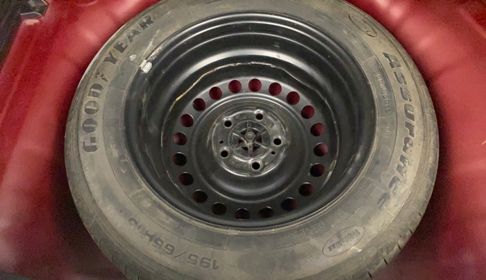 2023 KIA SONET HTK PLUS 1.5, Diesel, Manual, 1,11,384 km, Spare Tyre