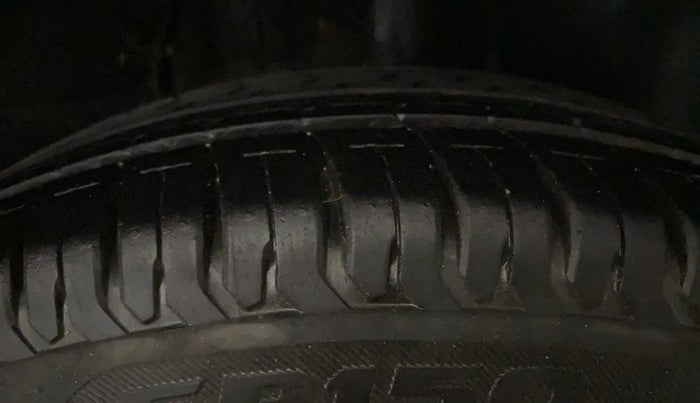 2021 Tata ALTROZ XE PETROL, Petrol, Manual, 49,668 km, Left Rear Tyre Tread