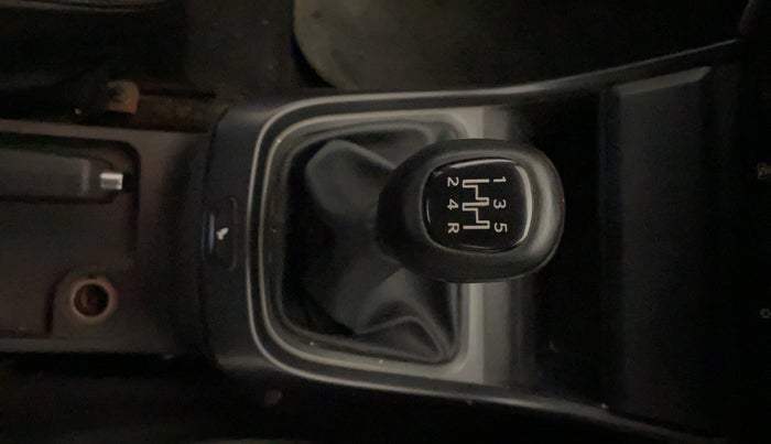 2021 Tata ALTROZ XE PETROL, Petrol, Manual, 49,668 km, Gear Lever