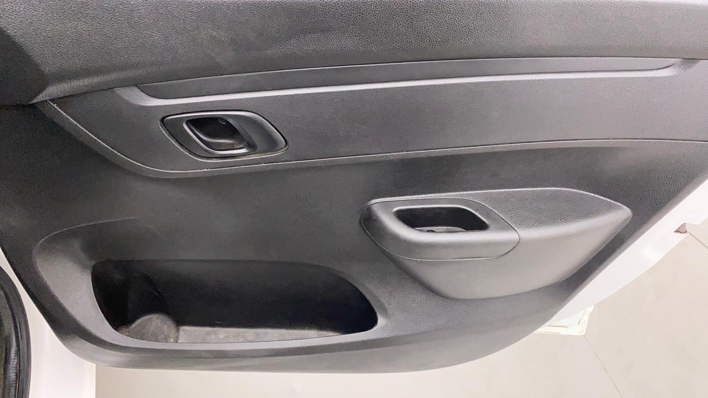 2019 Renault Kwid RXL, Petrol, Manual, 20,053 km, Driver Side Door Panels Control