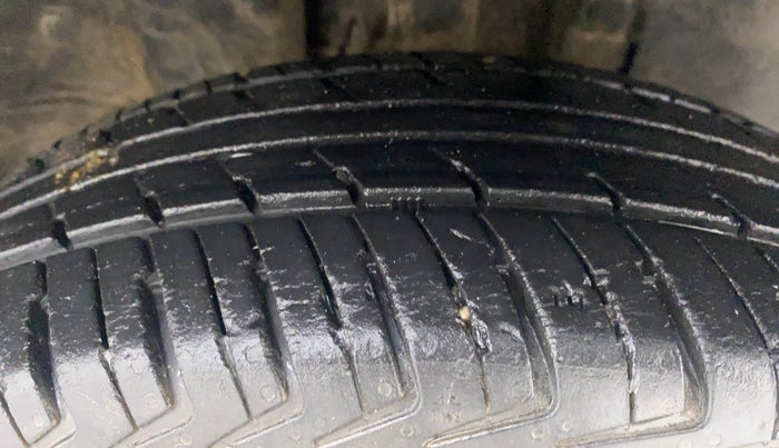 2019 Renault Kwid RXL, Petrol, Manual, 20,053 km, Right Front Tyre Tread