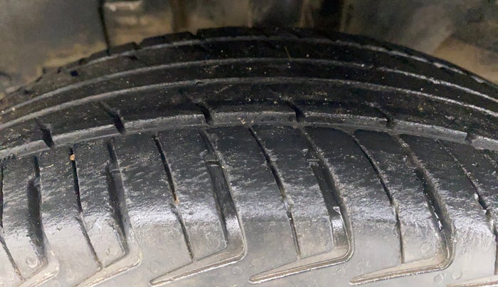 2019 Renault Kwid RXL, Petrol, Manual, 20,053 km, Left Front Tyre Tread