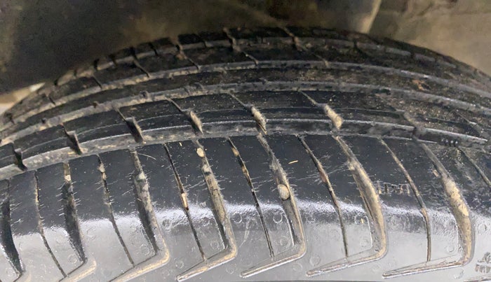 2019 Renault Kwid RXL, Petrol, Manual, 20,053 km, Left Rear Tyre Tread