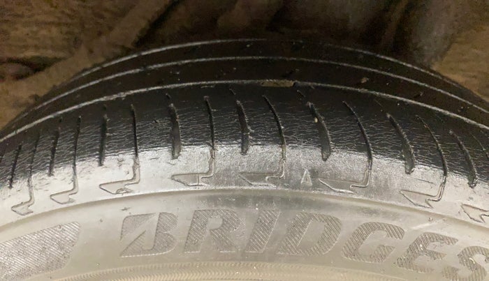 2015 Honda Amaze 1.2L I-VTEC S, Petrol, Manual, 93,955 km, Left Rear Tyre Tread
