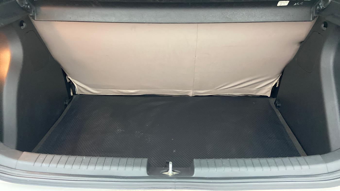 2016 Hyundai Elite i20 ASTA 1.2, Petrol, Manual, 54,914 km, Boot Inside View