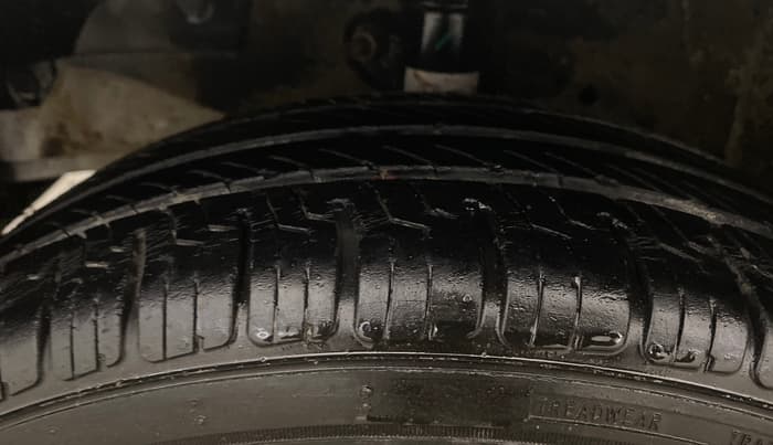 2014 Honda Amaze 1.2L I-VTEC S, Petrol, Manual, 93,119 km, Left Front Tyre Tread