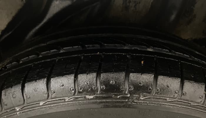 2014 Honda Amaze 1.2L I-VTEC S, Petrol, Manual, 93,119 km, Left Rear Tyre Tread