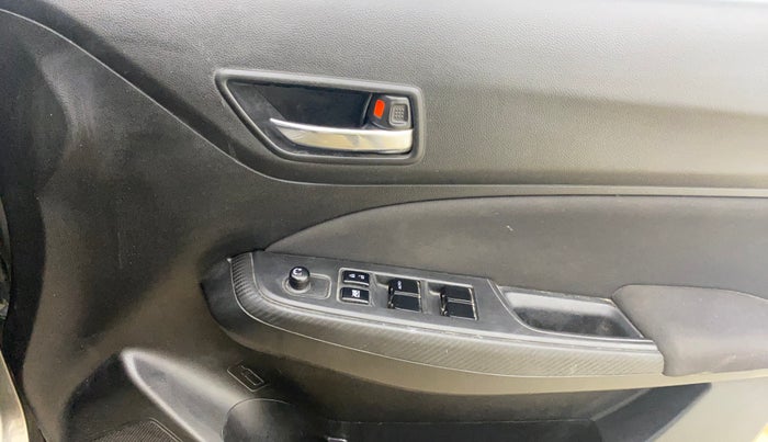 2023 Maruti Swift VXI, CNG, Manual, 89,102 km, Driver Side Door Panels Control