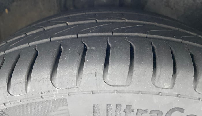 2017 Skoda Rapid Style 1.5 TDI AT, Diesel, Automatic, 90,406 km, Right Front Tyre Tread